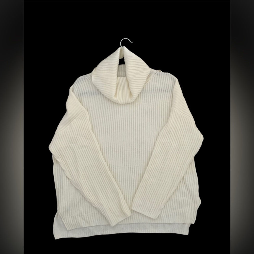 NWT Banana Republic turtleneck sweater